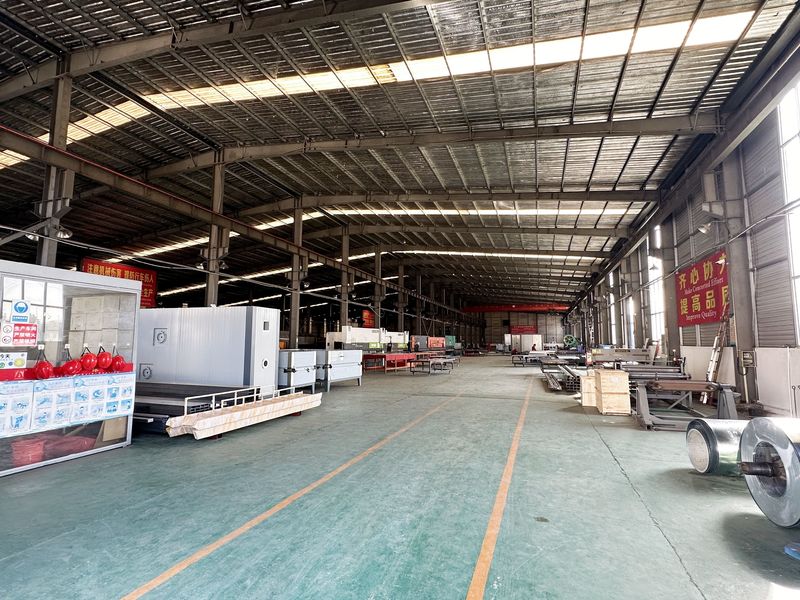 Zhejiang Huier Coating Environmental Protection Equipment Co., Ltd γραμμή παραγωγής του κατασκευαστή